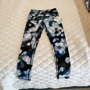 Zella Black and Blue Tie-dye Ankle Leggings (NWT)